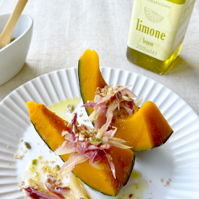 【レシピ】フランス料理家、上野万梨子さんのアペロ「蒸しカボチャと甘酢みょうがのレモンオイルがけ」