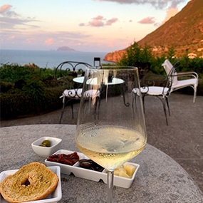 人付き合いのあいまいさをもフォローしてくれる万能な食習慣　イタリアの「アペリティーボ」とは？｜ヒサタニミカさんのイタリアレポート