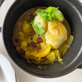 【レシピ】フランス料理家、上野万梨子さんのアペロ「ひなどりの蜂蜜レモンカレー風味」